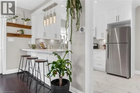 196 Campbell Avenue Hamilton ON L8H 2G3