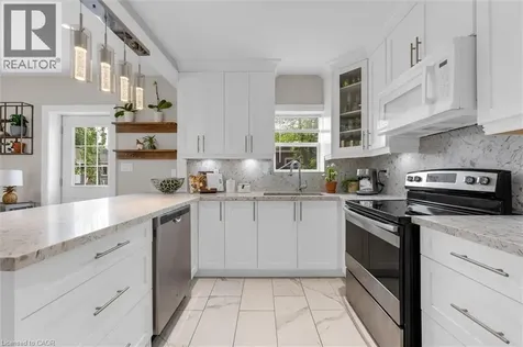 196 Campbell Avenue Hamilton ON L8H 2G3