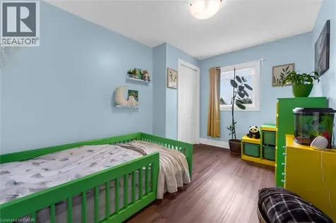 196 Campbell Avenue Hamilton ON L8H 2G3