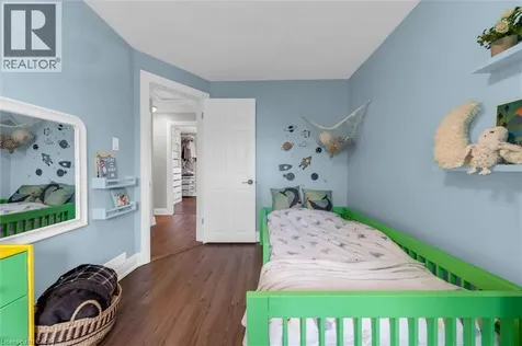 196 Campbell Avenue Hamilton ON L8H 2G3