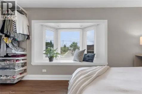 196 Campbell Avenue Hamilton ON L8H 2G3