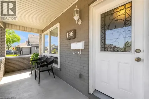 196 Campbell Avenue Hamilton ON L8H 2G3