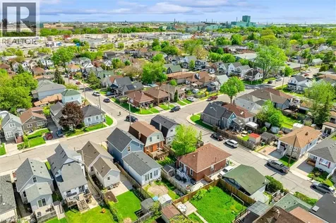 196 Campbell Avenue Hamilton ON L8H 2G3