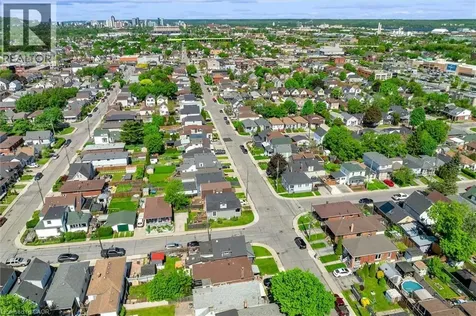 196 Campbell Avenue Hamilton ON L8H 2G3