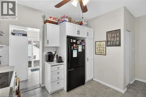 209 Glendale Avenue North Hamilton ON L8L 7K2