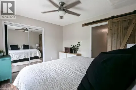 209 Glendale Avenue North Hamilton ON L8L 7K2