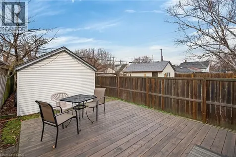209 Glendale Avenue North Hamilton ON L8L 7K2