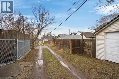 209 Glendale Avenue North Hamilton ON L8L 7K2