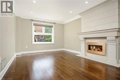 2235 Grenville Drive Oakville ON L6H 4W7