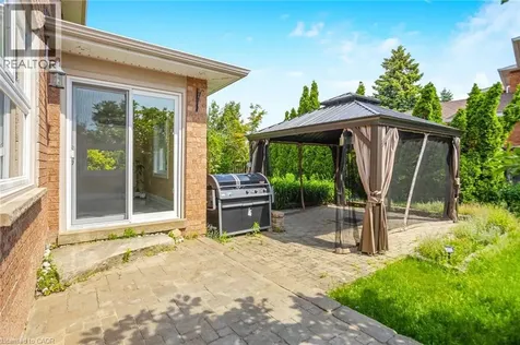 2235 Grenville Drive Oakville ON L6H 4W7