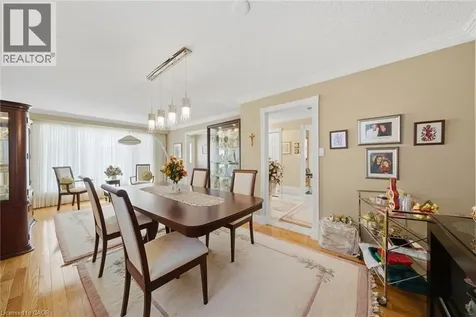 1149 Dowland Crescent Burlington ON L7T 4C7