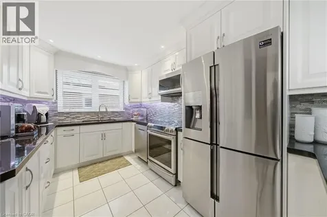 1149 Dowland Crescent Burlington ON L7T 4C7
