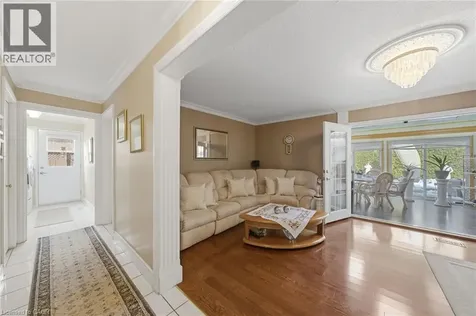 1149 Dowland Crescent Burlington ON L7T 4C7