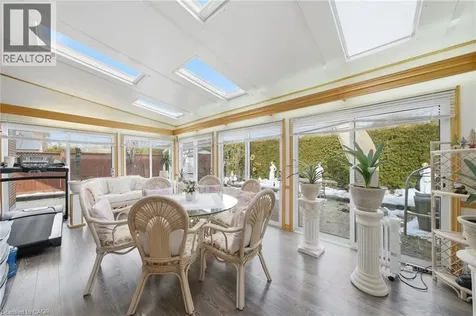 1149 Dowland Crescent Burlington ON L7T 4C7