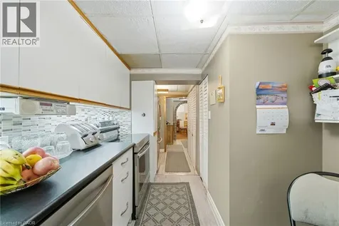 1149 Dowland Crescent Burlington ON L7T 4C7
