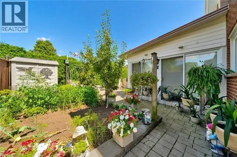 1149 Dowland Crescent Burlington ON L7T 4C7