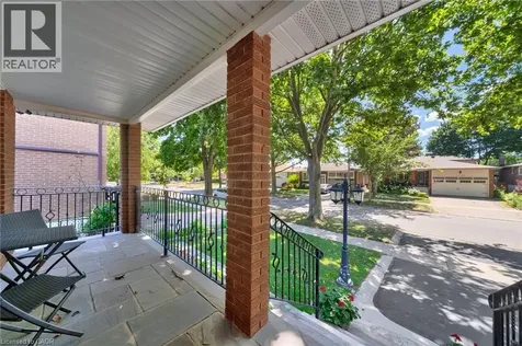 1149 Dowland Crescent Burlington ON L7T 4C7