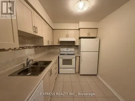 29 Pemberton Avenue Toronto (newtonbrook East) ON M2M 4L5
