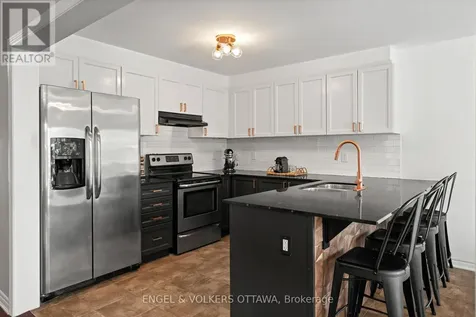 166 Lily Pond Street Ottawa ON K2M 0J5