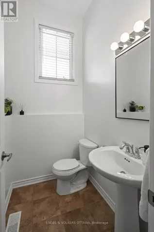 166 Lily Pond Street Ottawa ON K2M 0J5