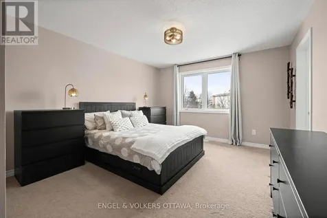 166 Lily Pond Street Ottawa ON K2M 0J5