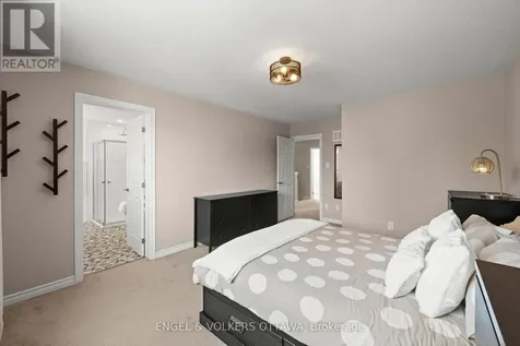 166 Lily Pond Street Ottawa ON K2M 0J5