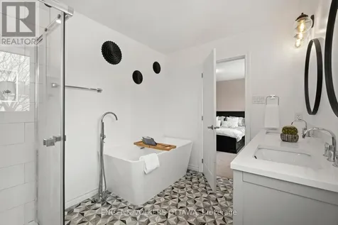 166 Lily Pond Street Ottawa ON K2M 0J5