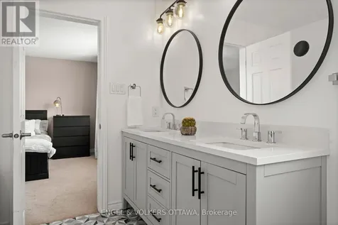 166 Lily Pond Street Ottawa ON K2M 0J5