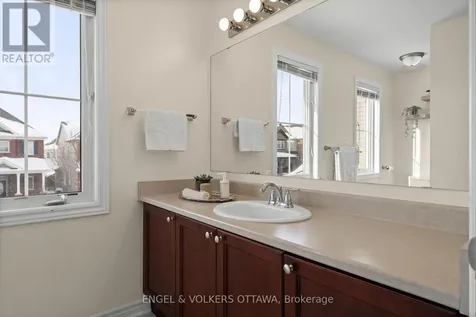 166 Lily Pond Street Ottawa ON K2M 0J5