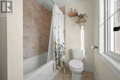 166 Lily Pond Street Ottawa ON K2M 0J5