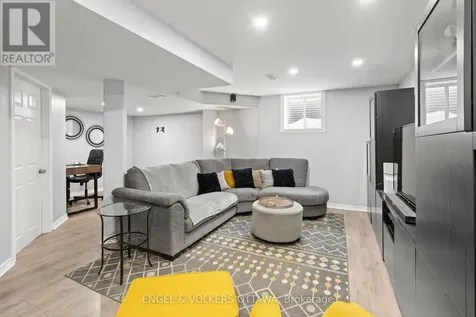 166 Lily Pond Street Ottawa ON K2M 0J5