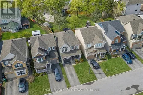 166 Lily Pond Street Ottawa ON K2M 0J5