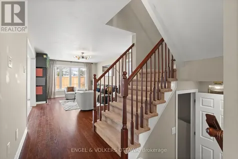 166 Lily Pond Street Ottawa ON K2M 0J5