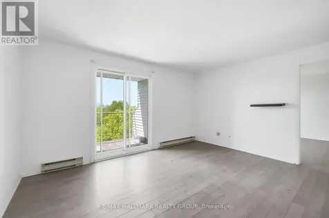 270 Brittany Drive Ottawa ON K1K 4M3