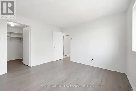 270 Brittany Drive Ottawa ON K1K 4M3