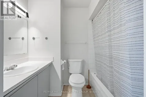 270 Brittany Drive Ottawa ON K1K 4M3