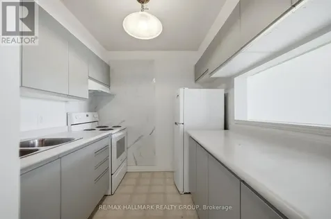 270 Brittany Drive Ottawa ON K1K 4M3