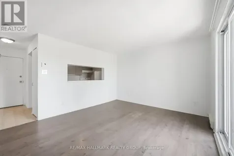 270 Brittany Drive Ottawa ON K1K 4M3