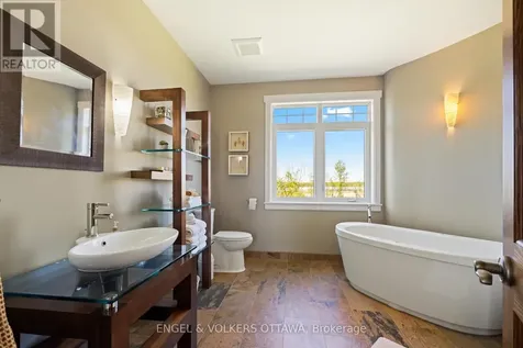 2659 River Road Ottawa ON K4M 1B4