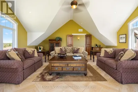 2659 River Road Ottawa ON K4M 1B4