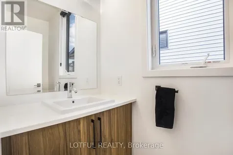 522 Ascender Avenue Ottawa ON K1W 0R6