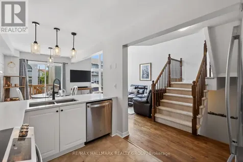 369 Rolling Meadow Crescent Ottawa ON K1W 0A9