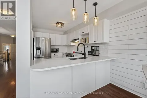 369 Rolling Meadow Crescent Ottawa ON K1W 0A9
