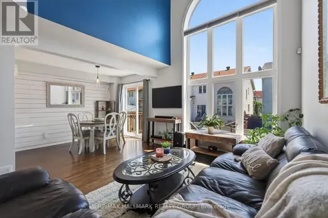 369 Rolling Meadow Crescent Ottawa ON K1W 0A9