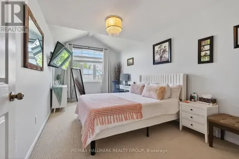 369 Rolling Meadow Crescent Ottawa ON K1W 0A9
