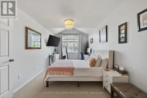 369 Rolling Meadow Crescent Ottawa ON K1W 0A9