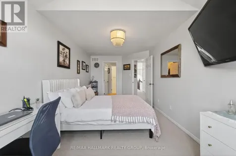 369 Rolling Meadow Crescent Ottawa ON K1W 0A9