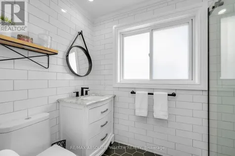 108 Plover Lane Ottawa ON K2B 8M2