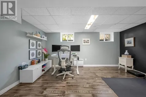108 Plover Lane Ottawa ON K2B 8M2