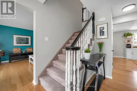 108 Plover Lane Ottawa ON K2B 8M2